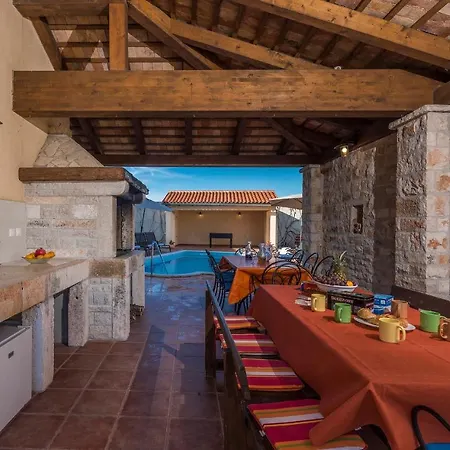 Villa Peresiji * Svetvincenat